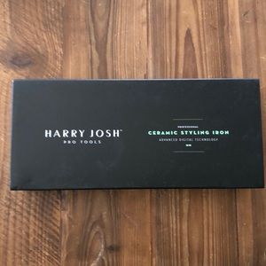 Harry Josh Pro tools straightener